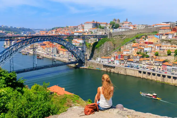Quanto Custa uma Pessoa Sozinha Começar a Vida em Portugal?